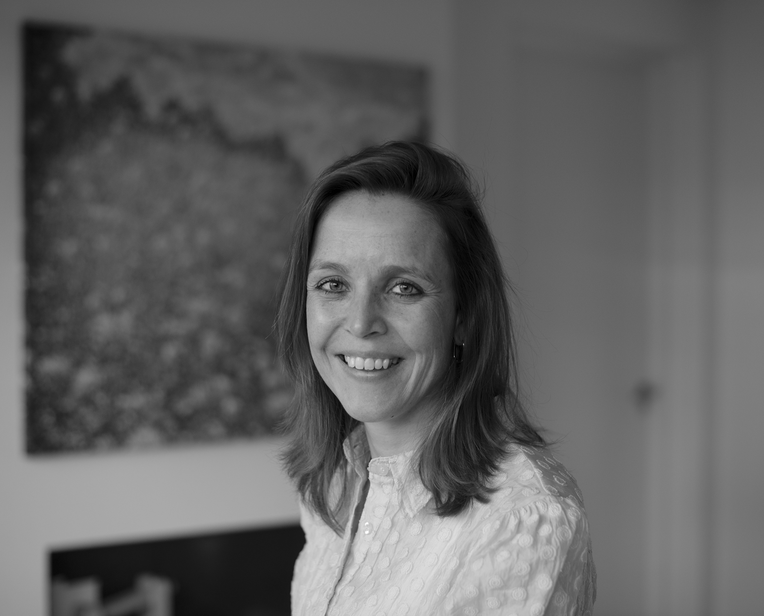 Foto van rouwbegeleider Maud Matthijssen. Helpt jou om met vertrouwen verder te gaan na het verlies van je kindje. Krachtig herstellen in 5 stappen na verlies tijdens de zwangerschap of rondom de geboorte.